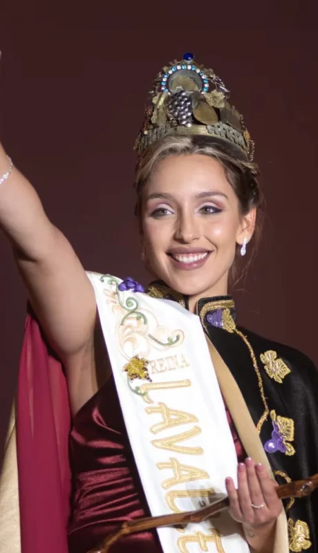 Victoria Herrera Reina Lavalle.