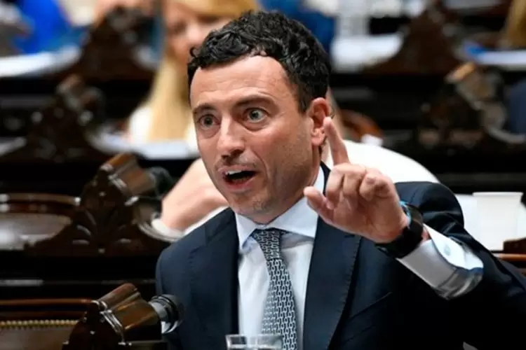 De Loredo, radical dialoguista