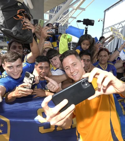 Ander Herrera debutaría este miércoles