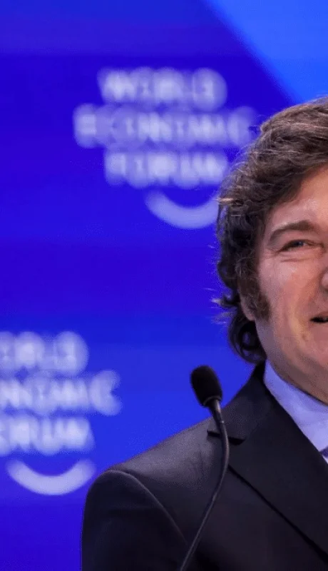 Milei llegó a Suiza para disertar en Davos, reunirse con empresarios y recibir un premio.