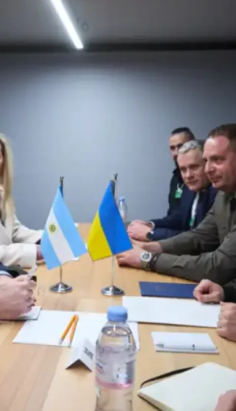 Milei se reunió con Zelensky en Davos: "Los logros hablan por sí solos".