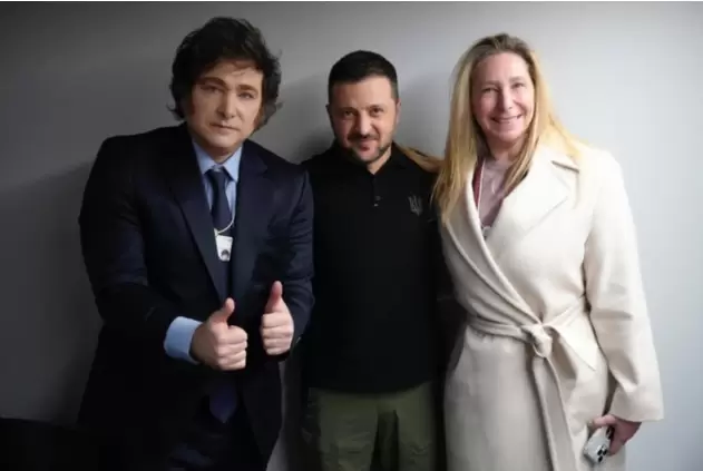 El presidente Javier Milei ayer se reunión con el presidente de Ucrania Volodomir Zelenski.