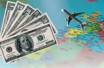 Vacaciones de verano: cómo pagar los consumos en el exterior