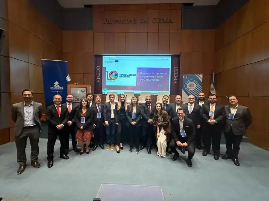 Integrantes de Transparencia Electoral