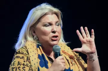 A través de una carta abierta, Carrió también criticó a Milei por su discurso en Davos