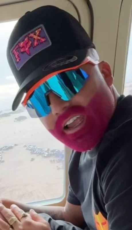 Perro primo aterrizó un helicóptero en plena playa de Pinamar.