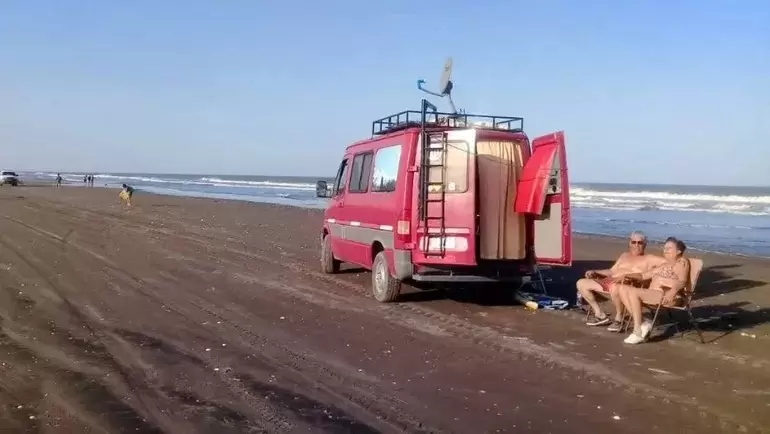 Planean un nuevo viaje a la playa juntos.