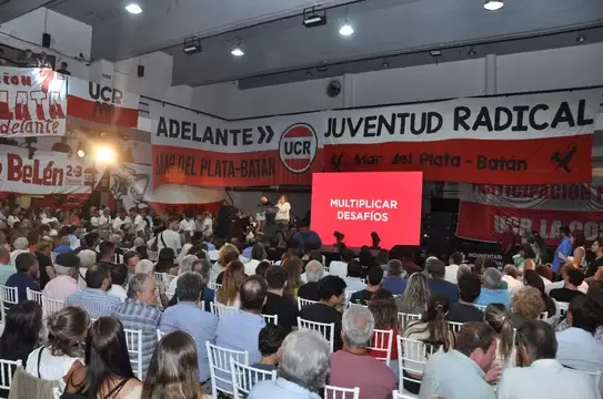 Acto de la UCR en Mar del Plata