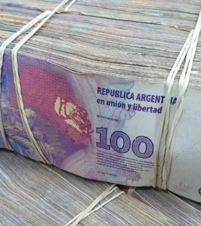 Dinero en efectivo.