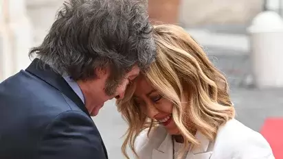 "En el contexto internacional, Milei ya no se siente tan solo, sobre todo con la figura de Georgia Meloni" (S. Chini)