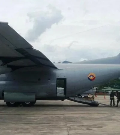 El Gobierno de Petro enviará una serie de vuelos para repatriar a sus nacionales antes que sean deportados.