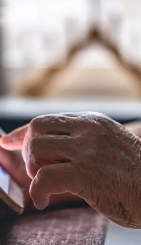 La jubilada fue amenazada y violentada.