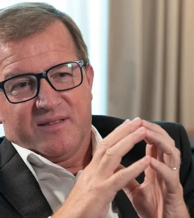 Eduardo Serenellini se despide: tensiones internas y una salida polémica