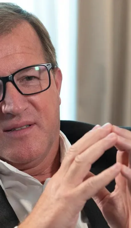 Eduardo Serenellini se despide: tensiones internas y una salida polémica