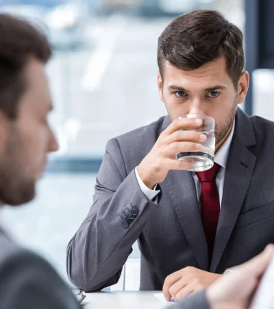 El vaso de agua que puede decidir tu futuro laboral