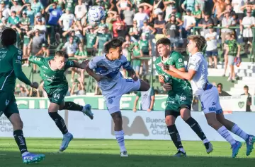 San Petrolli le permitió al Tomba traerse un punto de Junín