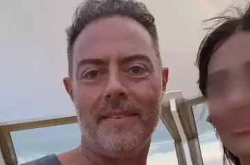 Nuevas pruebas complican al cirujano acusado de secuestrar y prostituir a su novia