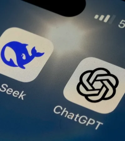 DeepSeek vs ChapGPT.