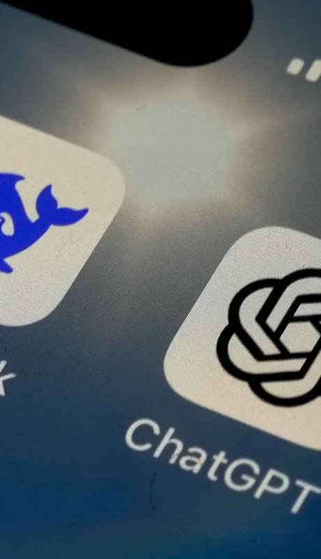 DeepSeek vs ChapGPT.