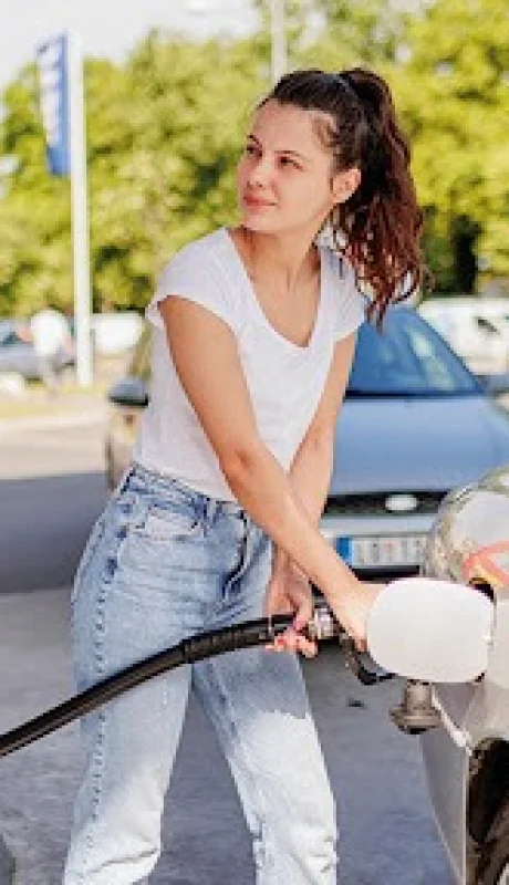 El Gobierno oficializó el autoabastecimiento de combustibles en el Boletín Oficial.