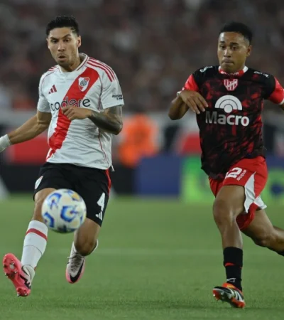 River e Instituto se midieron en el Más Monumental.