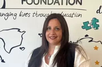 Karina Sarro, la argentina que podría ganar el Mundial de Educación