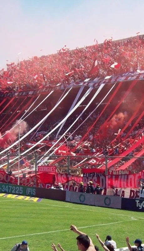 Independiente de Avellaneda quiere ser puntero.