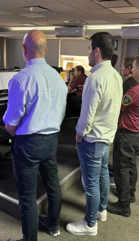 El ministro de Seguridad porteño, Waldo Wolff, junto al secretario del área, Ezequiel Daglio; y es Jefe de Policía, Diego Casalo.