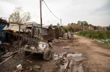 Un policía recibió un disparo en la cabeza pero un milagro le salvó la vida