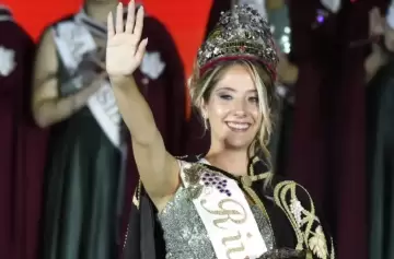 María Celeste Rocamora, de Rivadavia: "Me gustaría que la reina sea intermediaria entre el viñatero y el municipio"