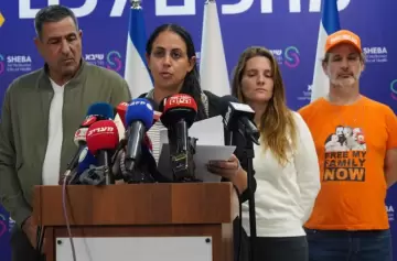 Familiares de Yarden Bibas exigen una prueba de vida de Shiri, Ariel y Kfir