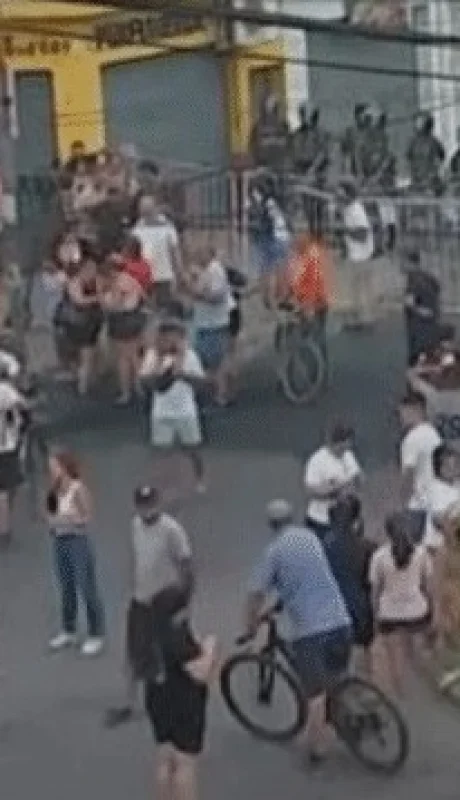 Vecinos se movilizaron por Paloma y Josué en Florencio Varela.