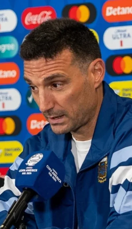 Leo Scaloni, entrenador del Seleccionado