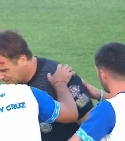 El asistente Diego Martín fue agredido con un proyectil a segundos de iniciar el complemento.