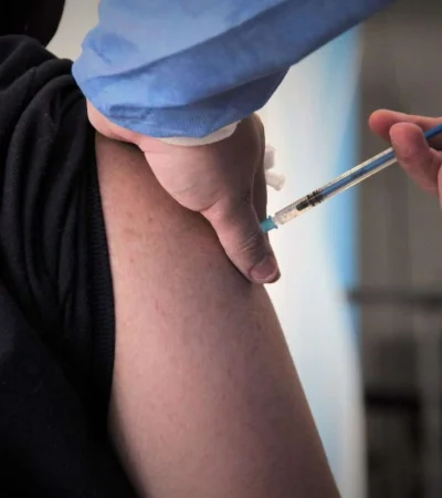 Aseguran que la salida de la OMS no afectará a programas ni vacunación