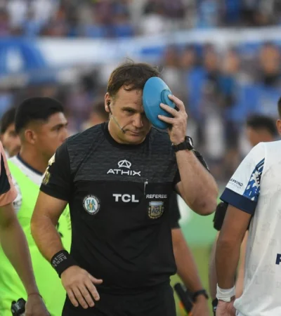 Diego Martín agredido en el partido de Godoy Cruz vs. Talleres