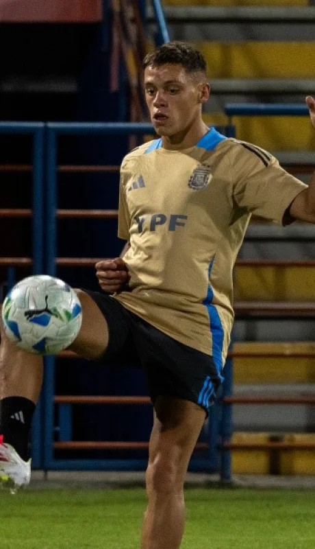 El seleccionado nacional juega ante Uruguay