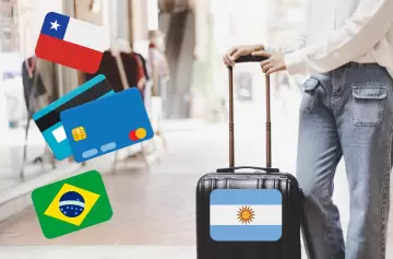 Efecto dólar "barato": el gasto en el extranjero con tarjeta marcó un récord