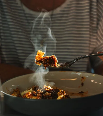 En verano es importante tener en cuenta los riesgos microbiológicos que traen consigo algunos alimentos.