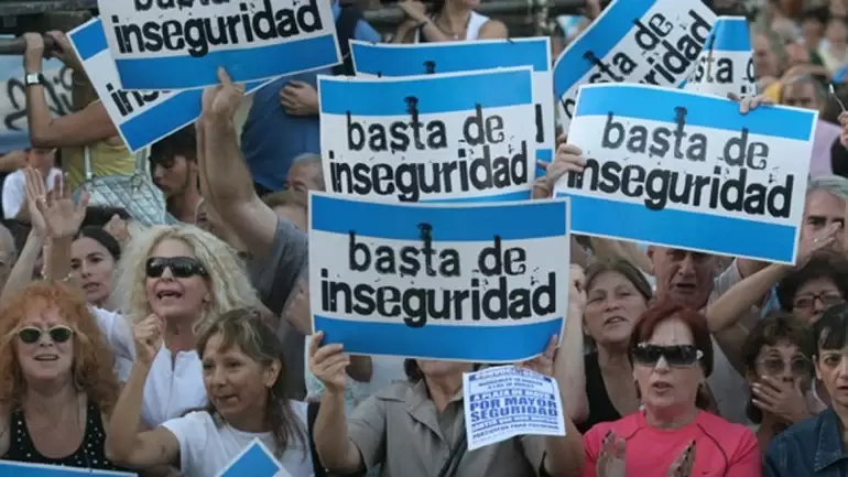 La muerte de un joven, a manos de policías de civil, encendió la alarma en la población marplatense.