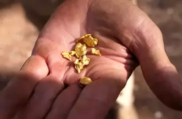 ¿Cómo rescatar el oro que contienen algunos elementos de uso cotidiano?