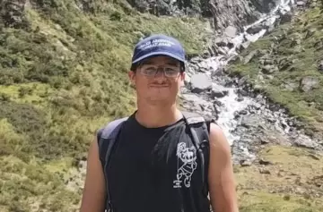 ¿Quién es y cómo desapareció el argentino que es buscado en Nueva Zelanda?