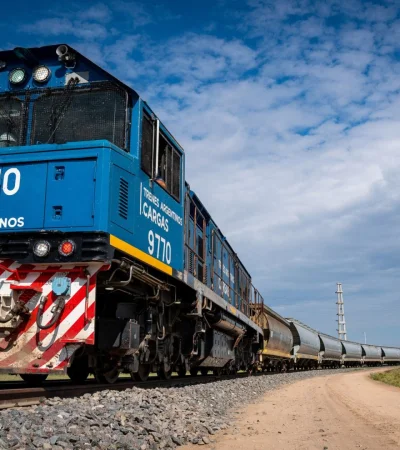 El Gobierno acelera el plan de ajuste y pone en manos privadas a Belgrano Cargas