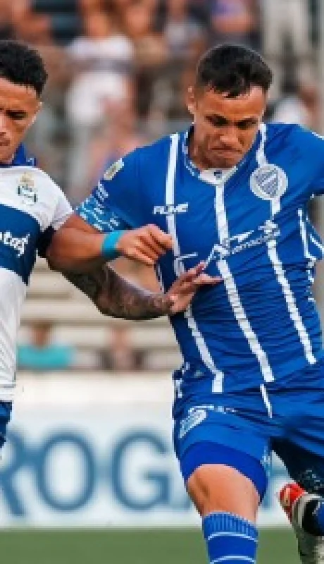 Godoy Cruz no pudo con el Lobo platense y fue goleado