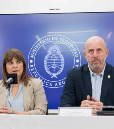 Patricia Bullrich y Waldo Wolff.