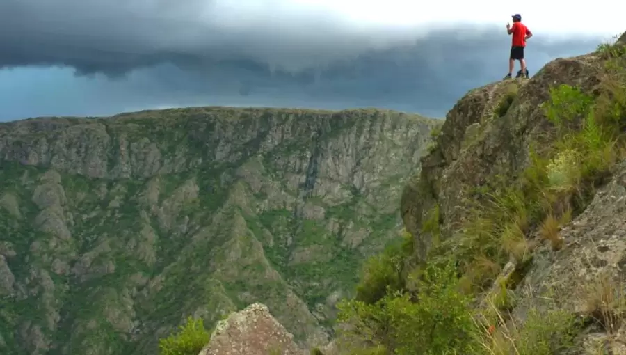Trekking en la Quebrada del Condorito,