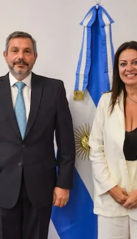 Mariano De los Heros y la ministra de Capital Humano, Sandra Pettovello.