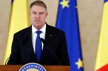 Renunció a su cargo el presidente de Rumania
