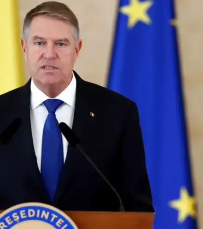Karl Iohannis, el presidente rumano que renunció a su cargo.