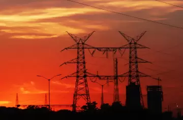 Argentina rompe récord de consumo eléctrico y miles de usuarios se quedan sin luz